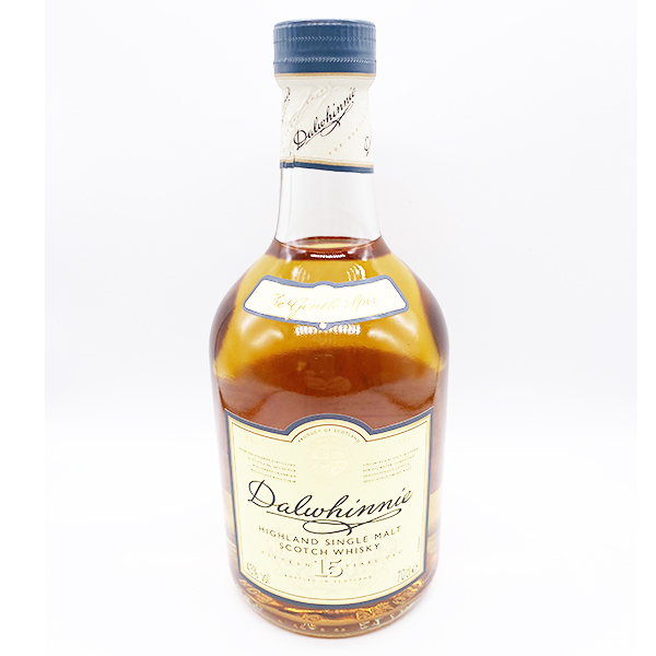 Dalwhinnie-single-malt-scotch-whisky-bottle