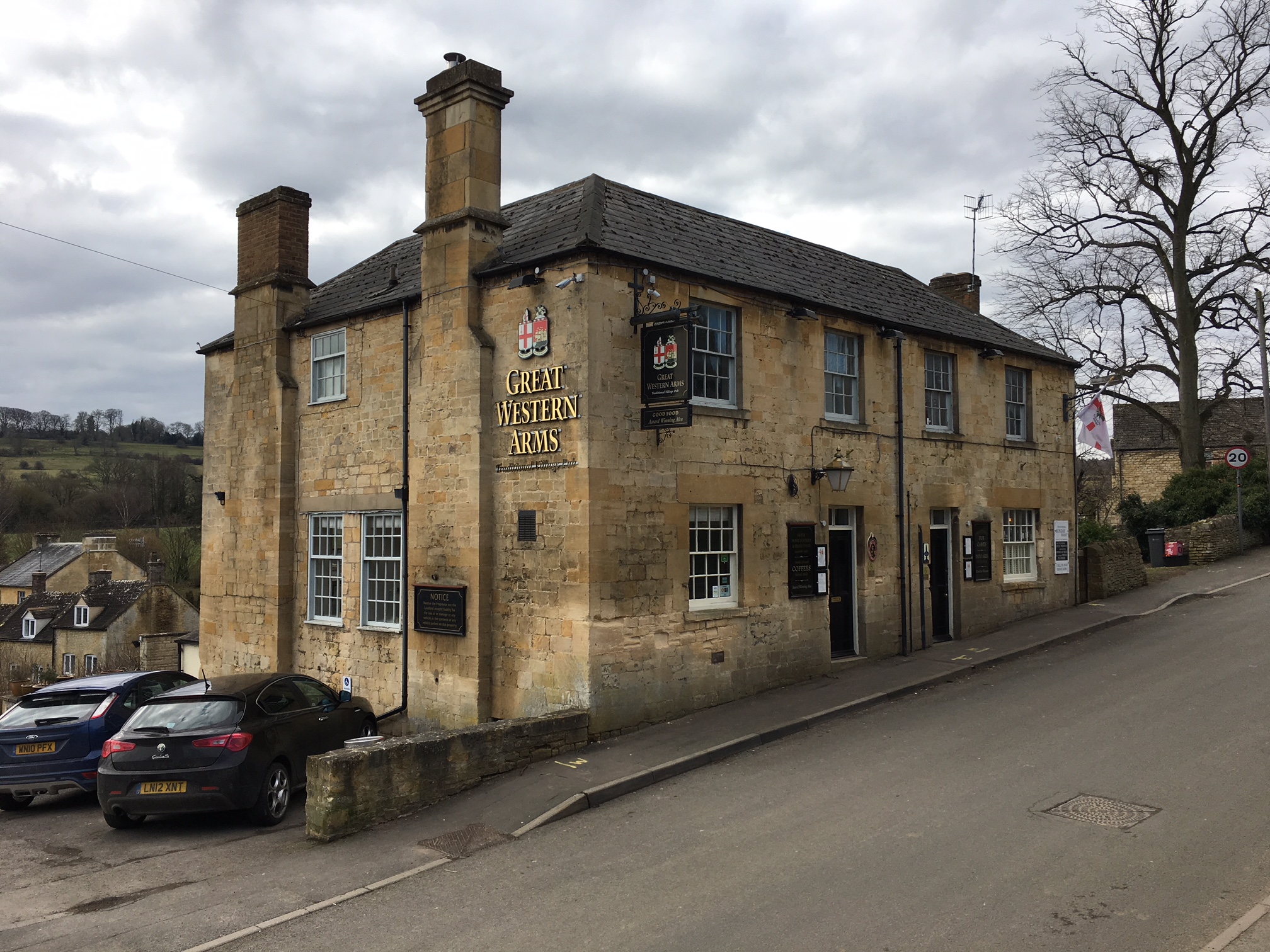 GREAT WESTERN ARMS IN BLOCKLEY Hook Norton Brewery