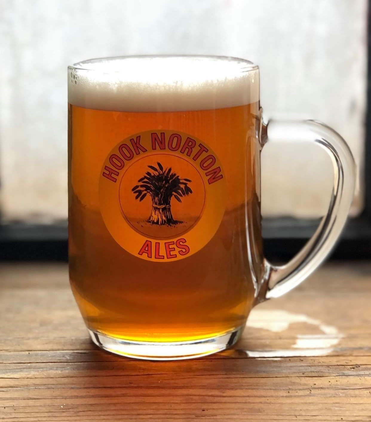 HOOKY RETRO HANDLE PINT GLASS Hook Norton Brewery