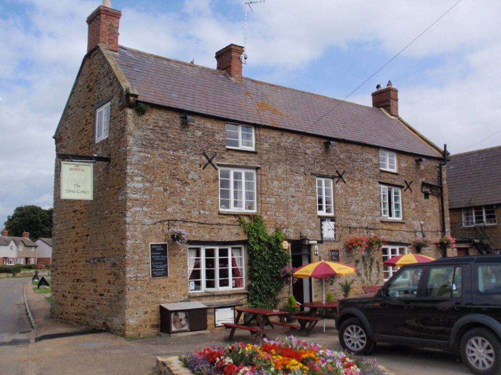 THREE CONIES, THORPE MANDEVILLE Hook Norton Brewery